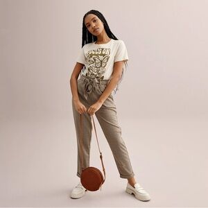 NWT ~ Juniors' SO® High-Rise Paperbag Tapered Leg Pants